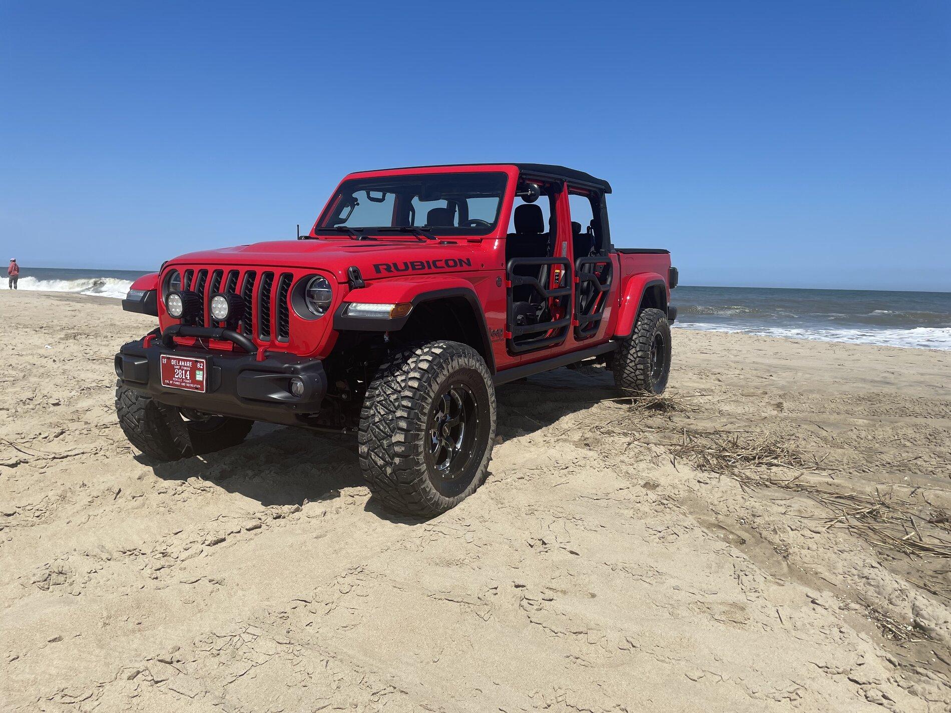Jeep Gladiator What did you do WITH your Gladiator today? EA57C328-FAB5-4845-B7F0-A769D4378F4E