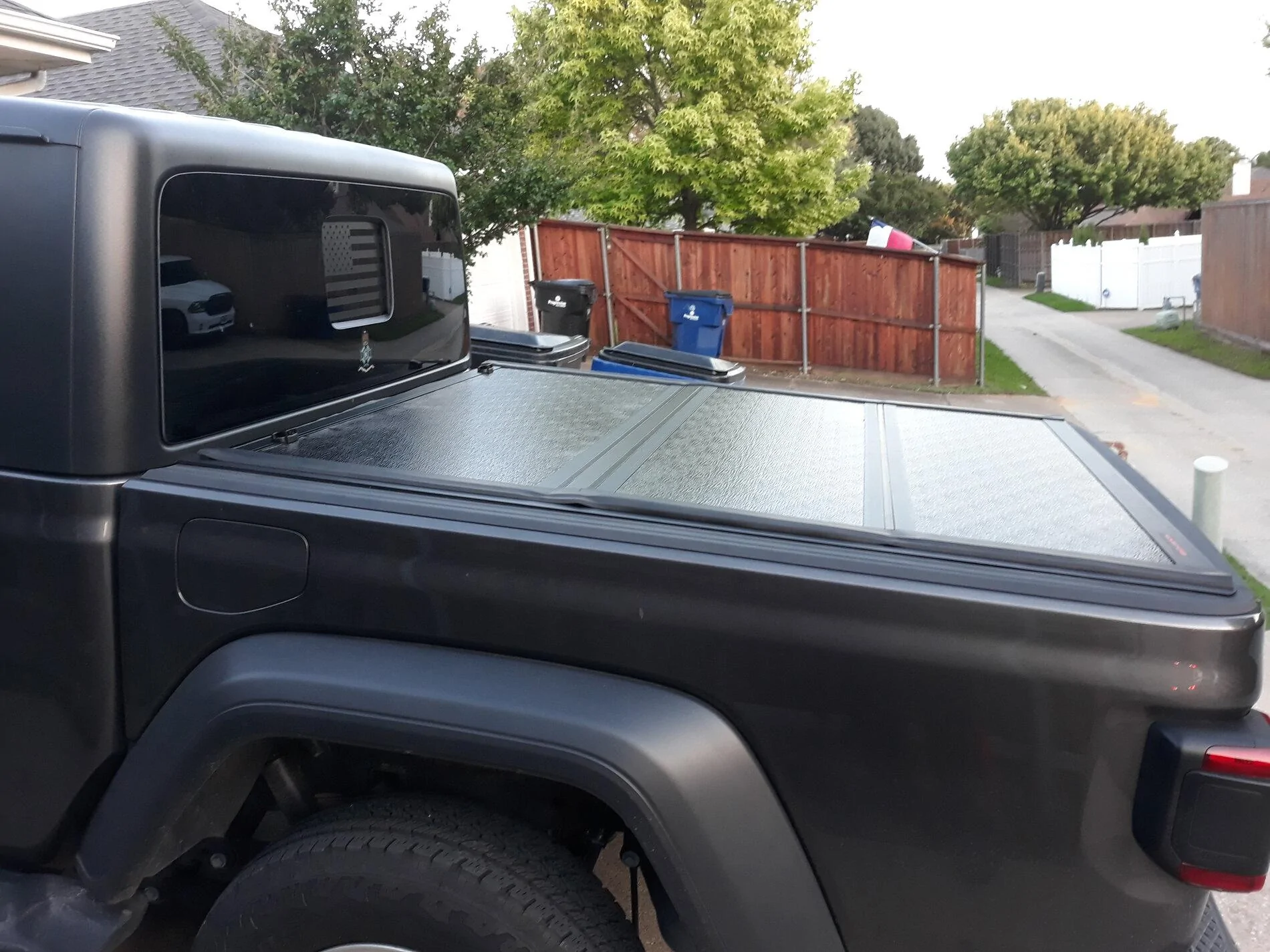 Jeep Gladiator Just installed my tonneau cover 20210525_201641