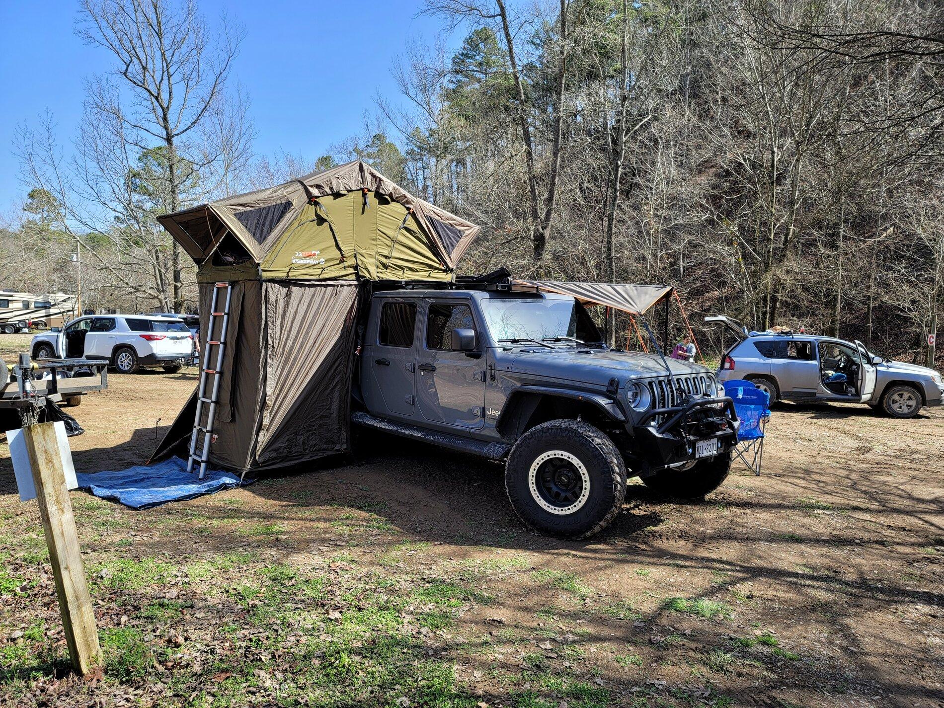Jeep Gladiator WTS/WTT RSI Bedcap 20210315_114342