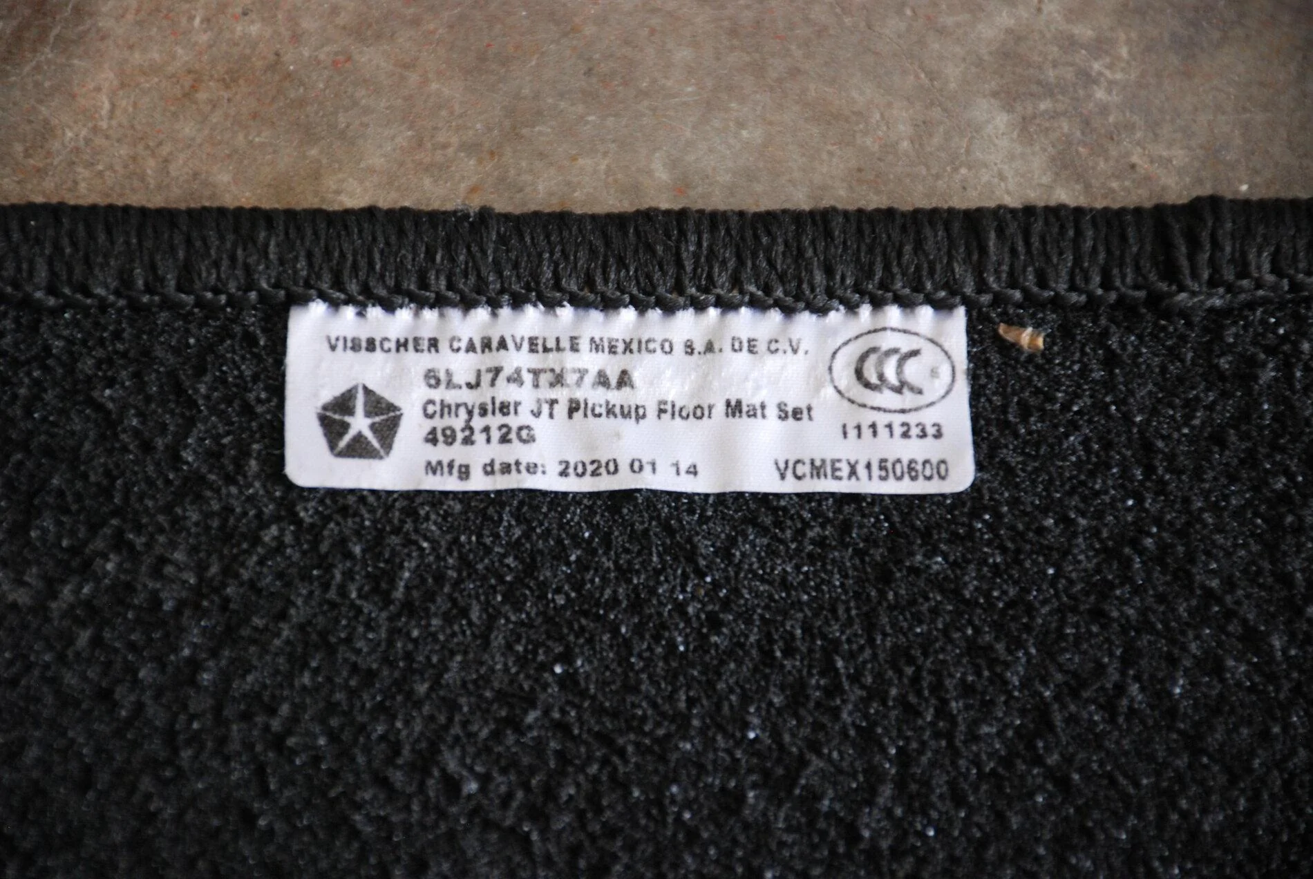 Jeep Gladiator stock RUBICON  carpeted floor mats floor mats 5