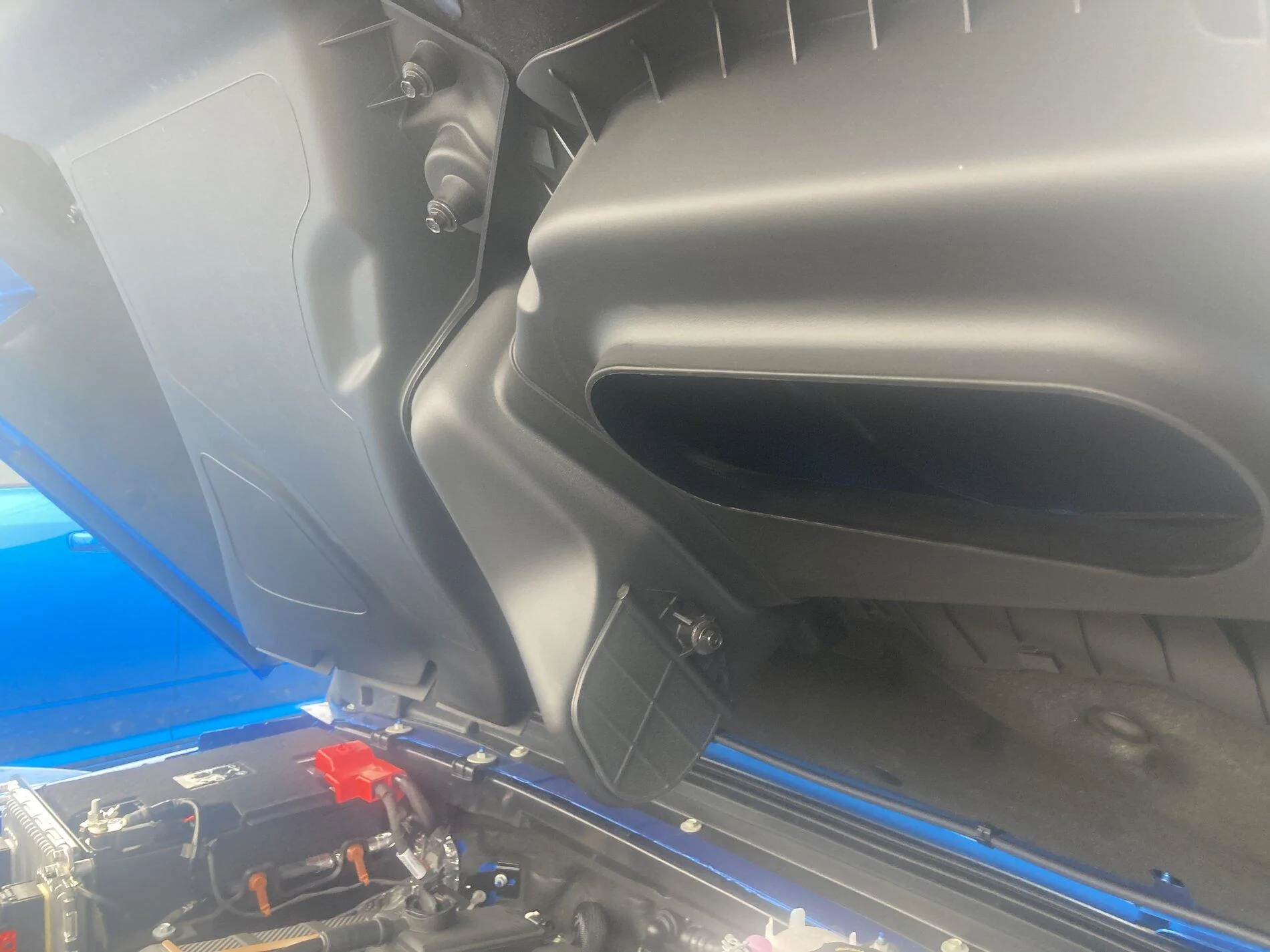 Jeep Gladiator Mojave/Wrangler 392 hood scoop idea 15C65A62-5DCC-4F1D-B5C3-E294DA4B0D24