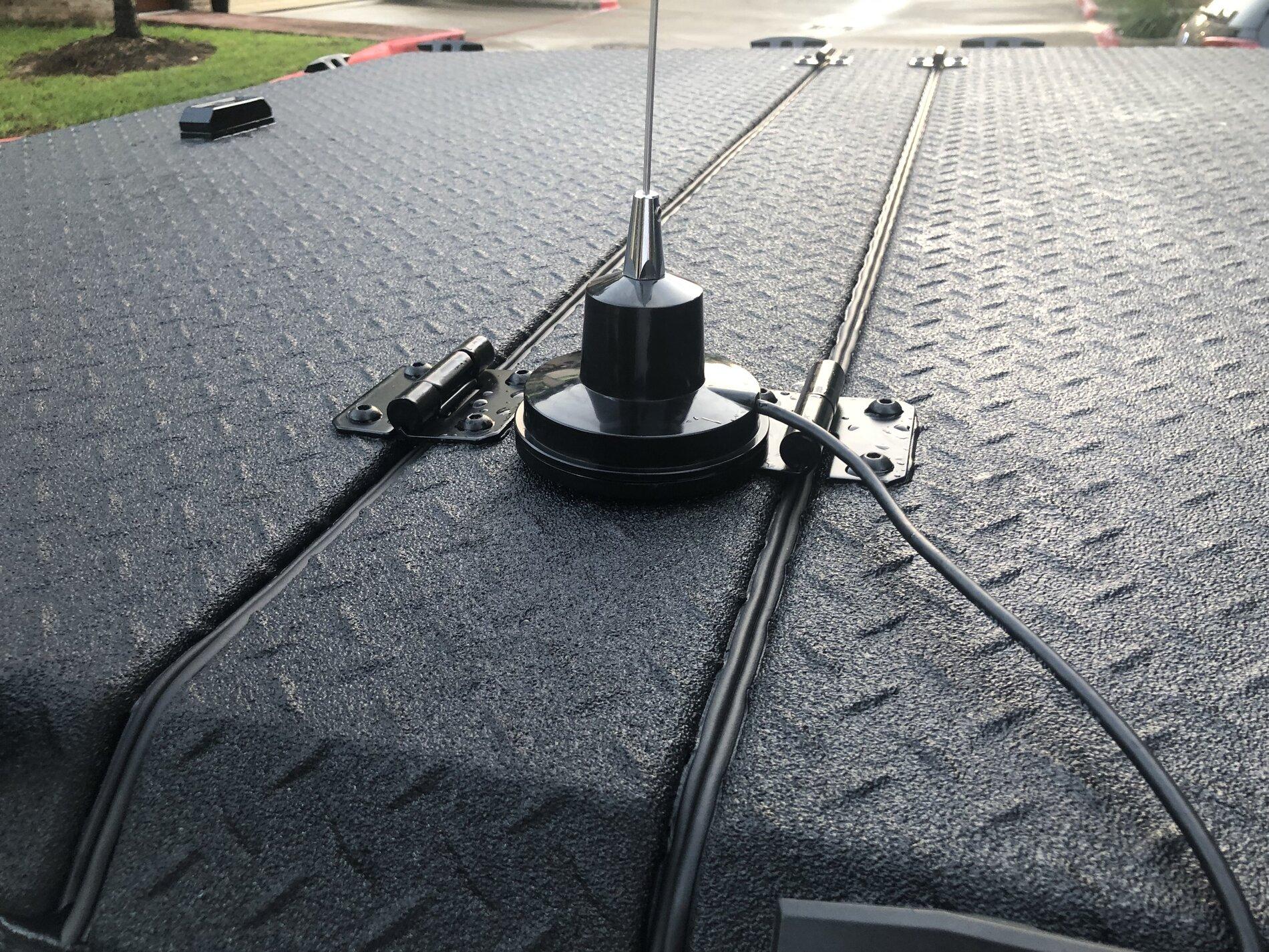 Jeep Gladiator Antenna mount share for F150 diamondback hd F80A9131-7DBB-43D5-A133-4FDDA8782D43