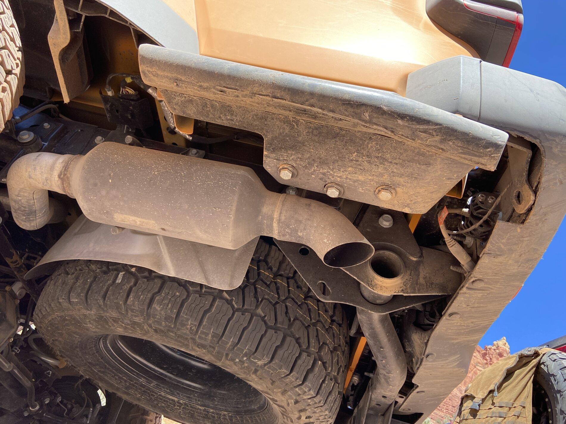 Jeep Gladiator Rusty's Offroad Bed Sliders Install (video) 81138328-D073-481B-80AD-06048B5838BF