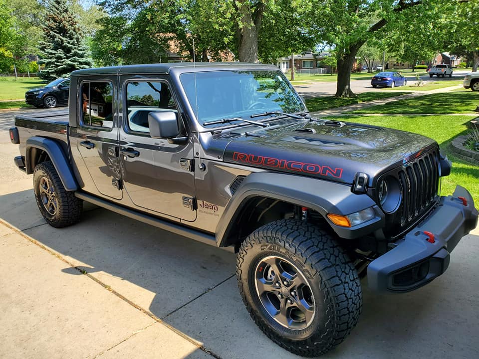 Jeep Gladiator GRANITE CRYSTAL JT Gladiator Club Rubi2