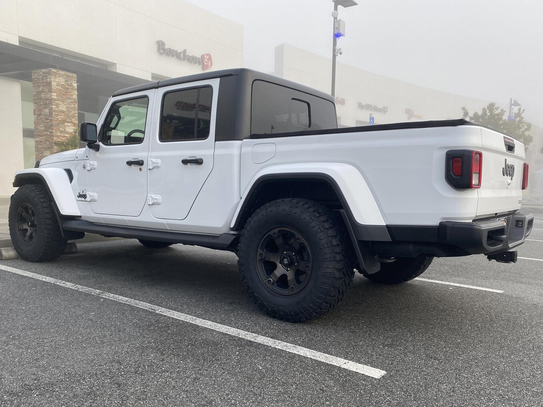 Jeep Gladiator Lets see those 17" RIMS ! 6A4A06A1-4C32-48E3-9B06-D7E1CE0D59DB