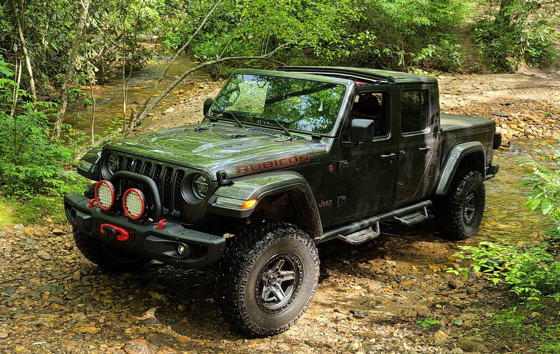 Jeep Gladiator GRANITE CRYSTAL JT Gladiator Club JTR051621