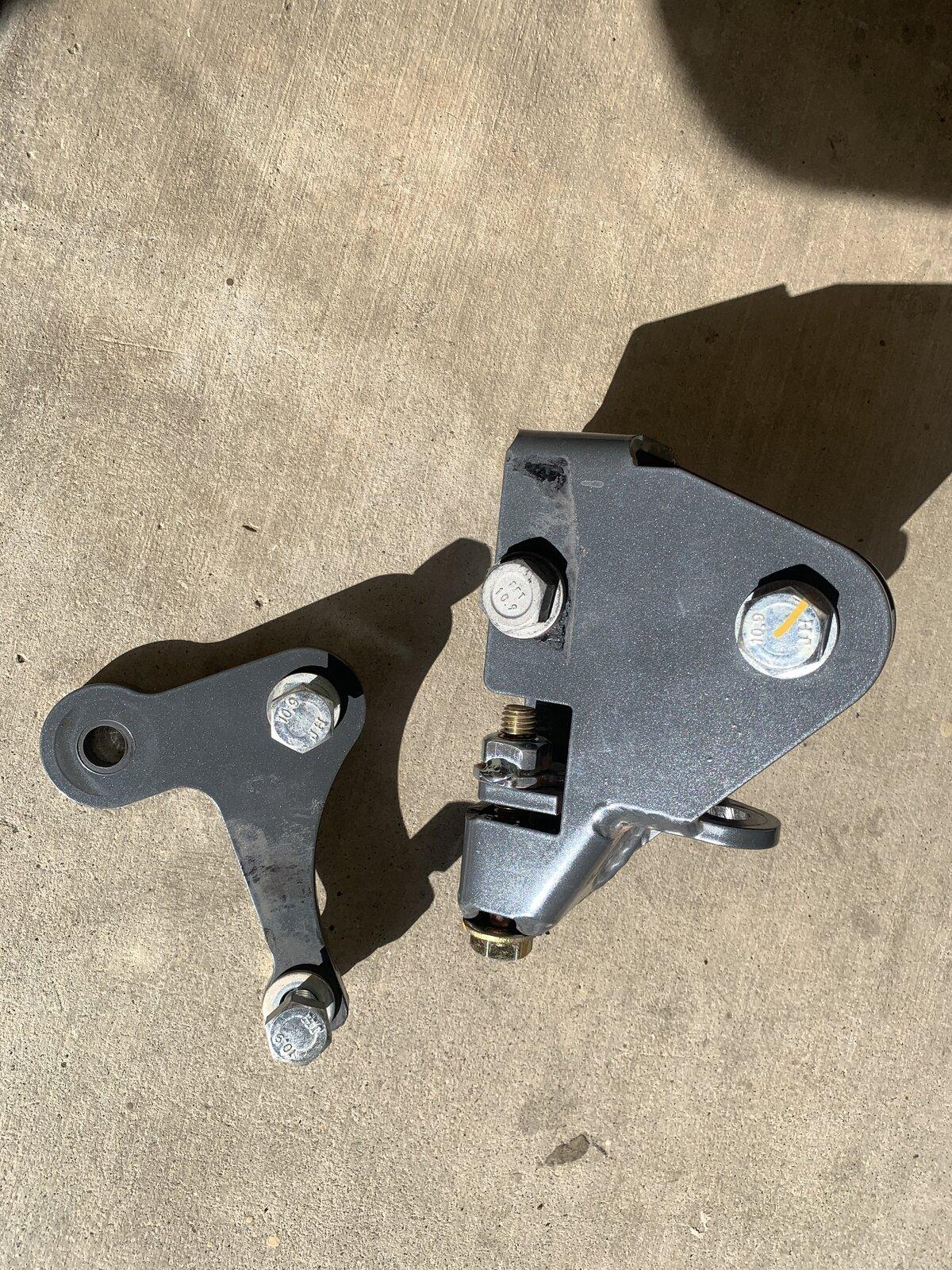 Jeep Gladiator Synergy track bar relocation bracket 95CF42CB-AEBE-4BE8-8CC8-2C1293D4D154