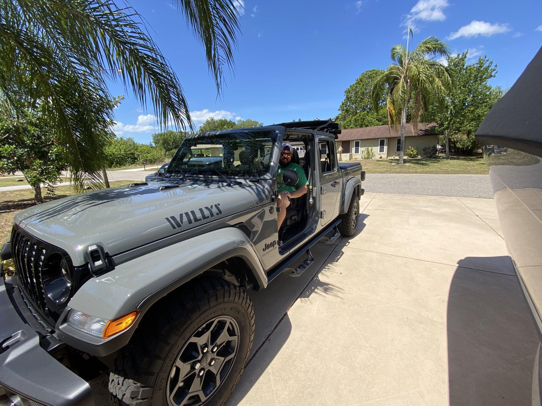 Jeep Gladiator South Florida Gladiator Club 57523203-E8B5-49FB-BFA4-F591D1D9A075