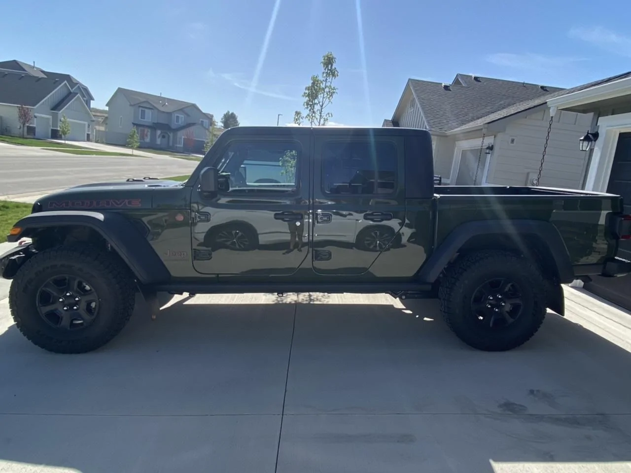 Jeep Gladiator Jeremy's 2021 Mojave 09797CCF-C81F-4EC0-A7CE-3F51909A6A18