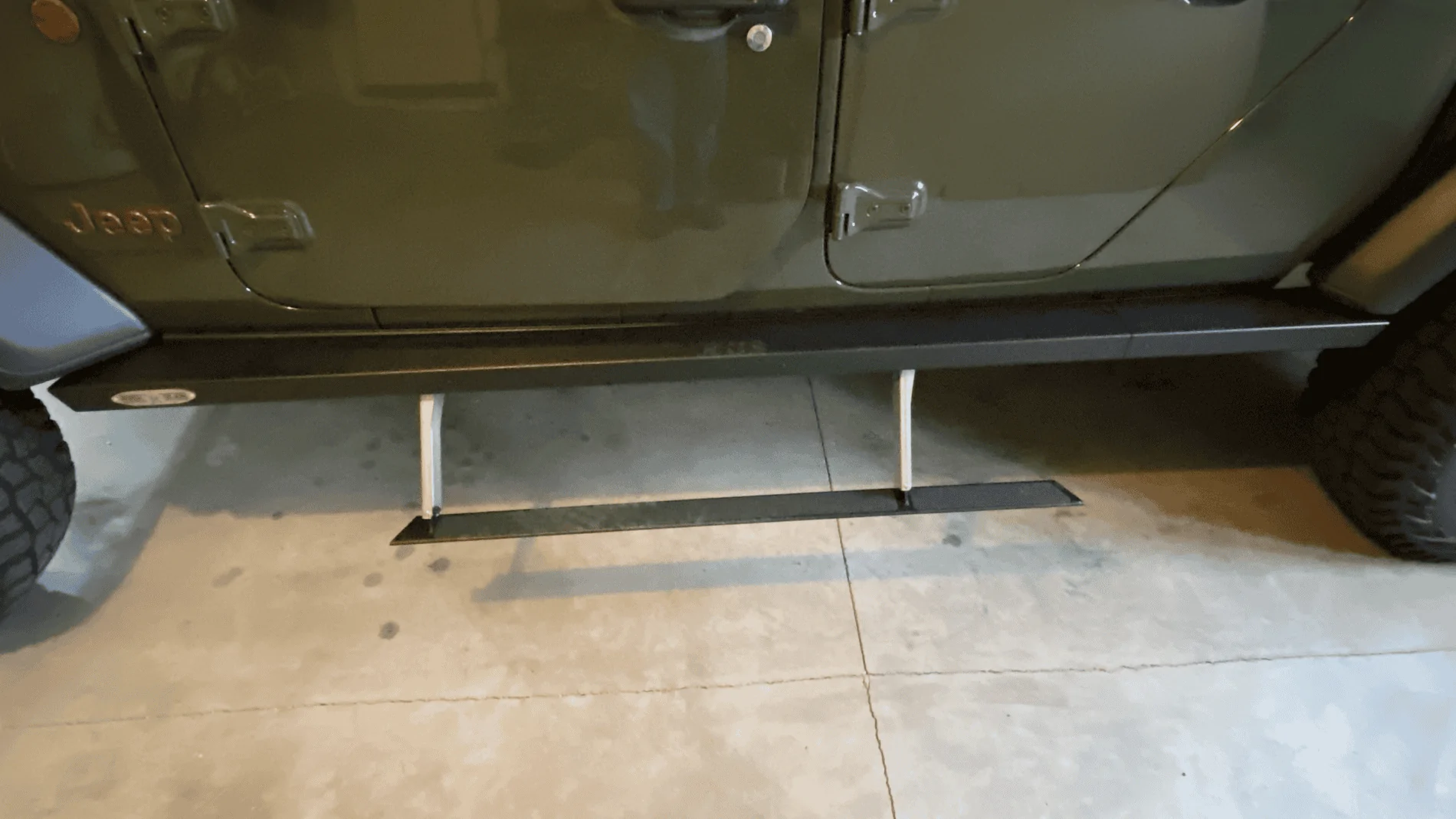 Jeep Gladiator Gladiator Rubicon - Sarge Green w/ Tan Leather Interior 1622152752904