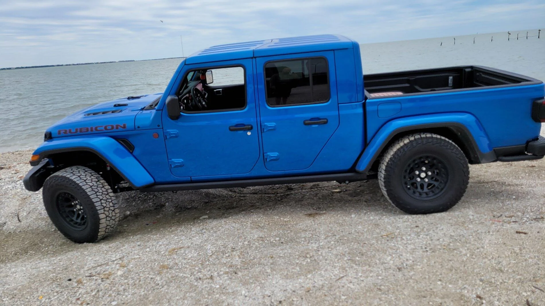 Jeep Gladiator Hutchinson rock monster beadlocks 20210418_152405