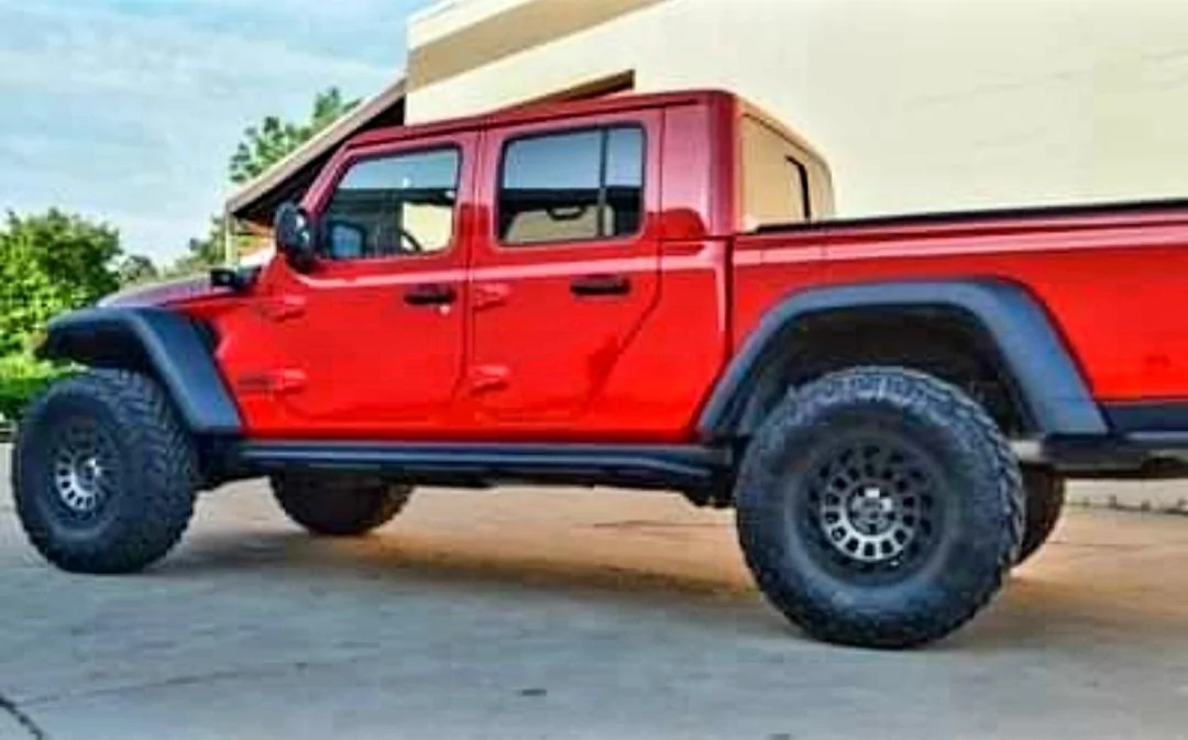 Jeep Gladiator Brand new ace sliders for JT Screenshot_20210528-122727_Facebook
