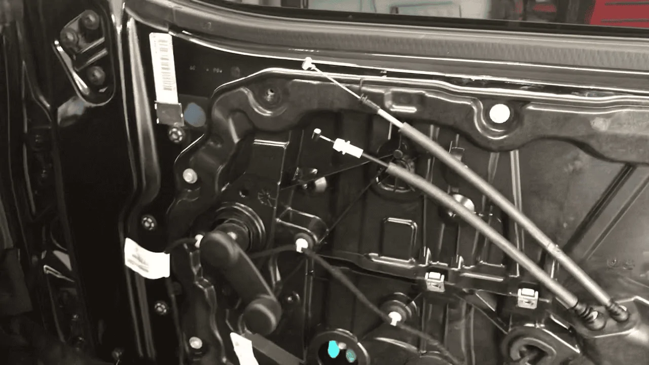 Jeep Gladiator Something loose inside the driver's door? 1622293455696