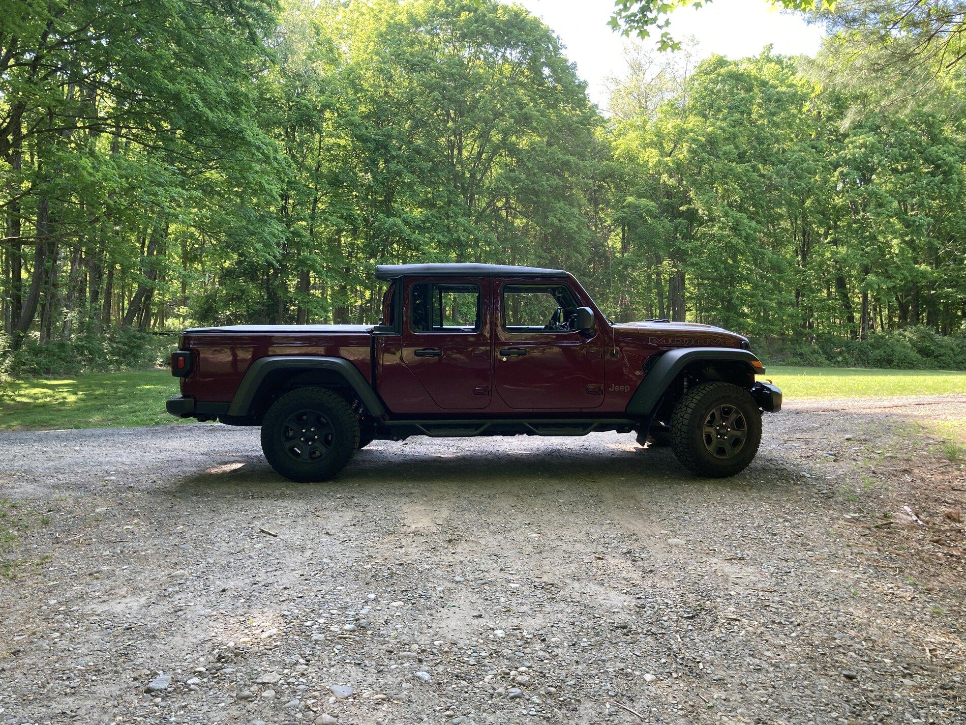 Jeep Gladiator Snazzberry Gladiator JT club 4231A163-4797-44E4-90C6-ECB4CBEB9E77