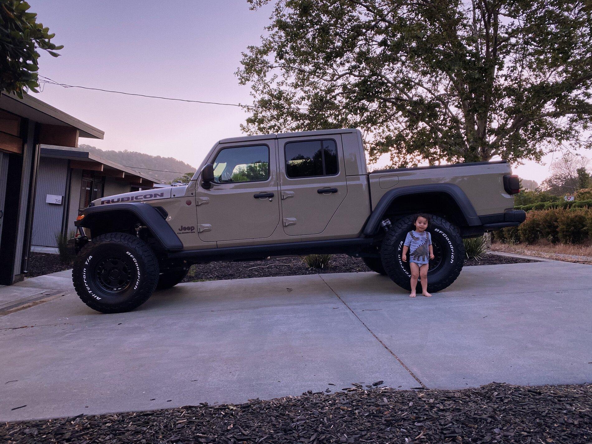 Jeep Gladiator - Vladiator Build - Gobi B6CB4F6D-A6D0-41FF-9361-302DF4AFD0F5