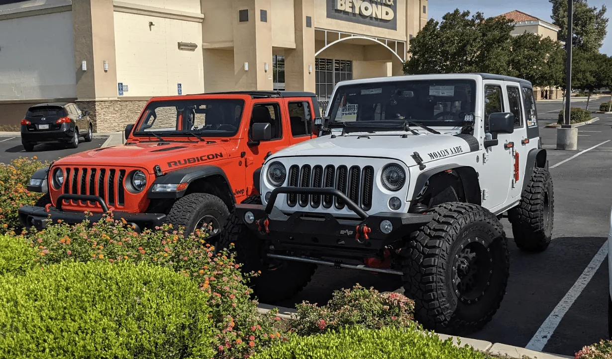 Jeep Gladiator Jeeps Parking Next To Jeeps farmersmarket