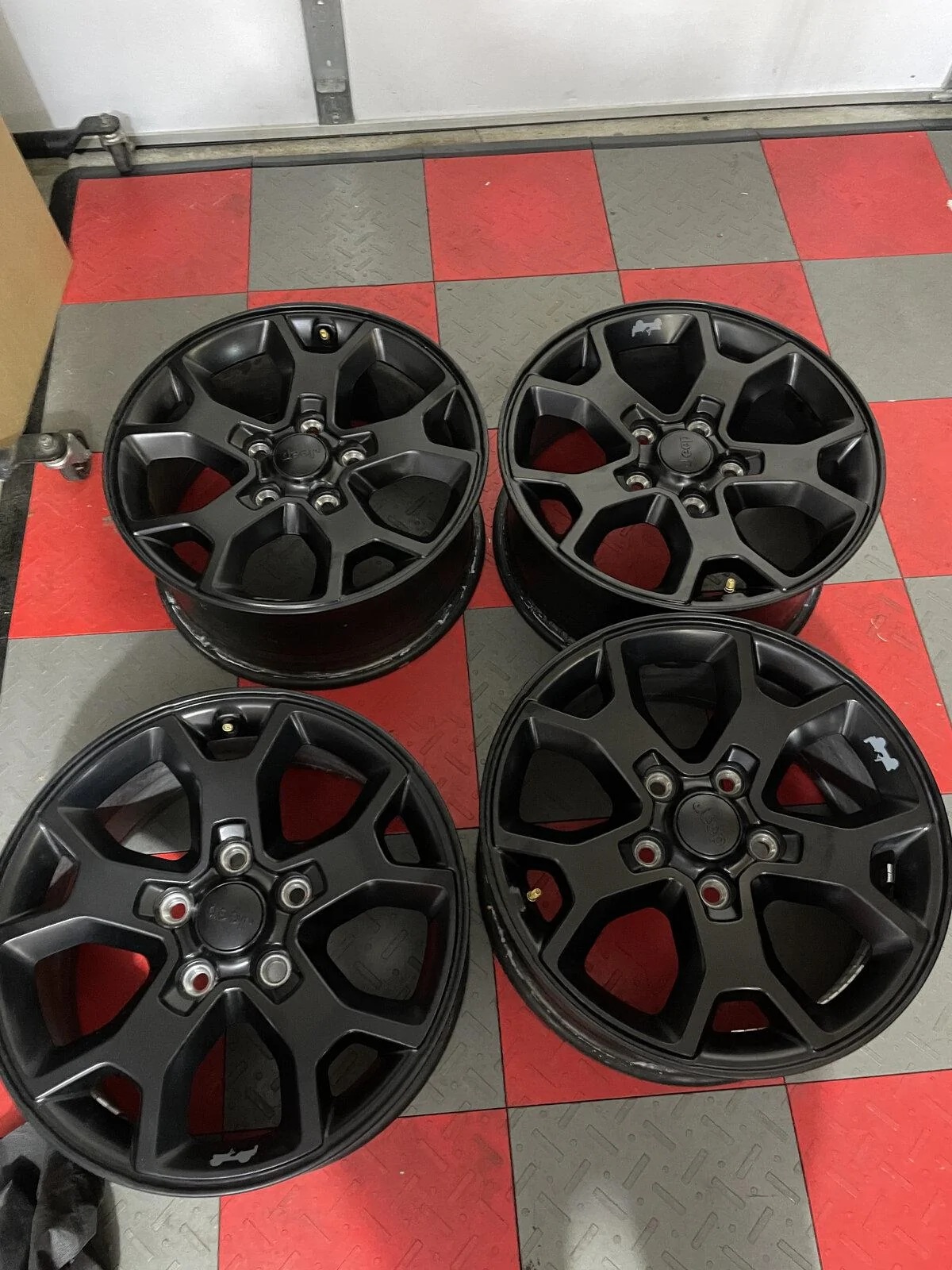 Jeep Gladiator 4 Willys OEM 17" Wheels Satin Black 8481E4D4-E559-46A0-A3A7-7A250DF95589