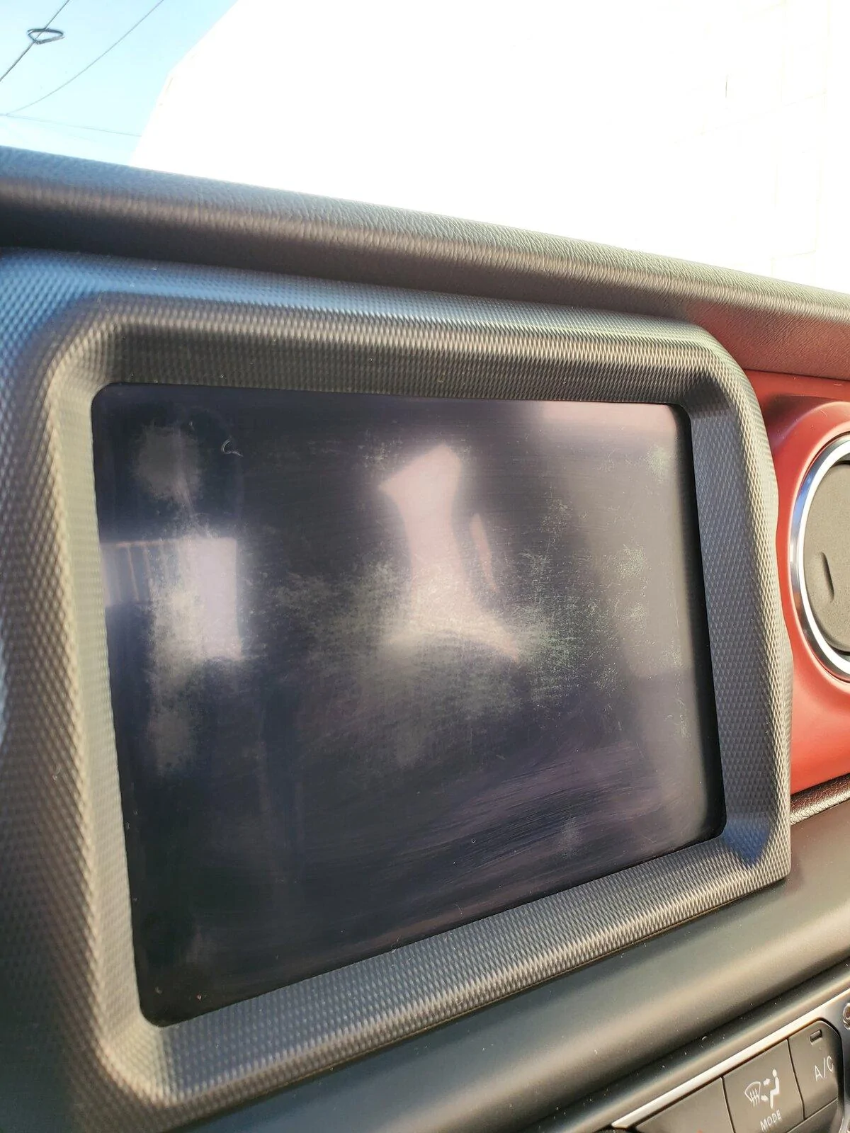 Jeep Gladiator Navi screen coating issue. 20210530_171450