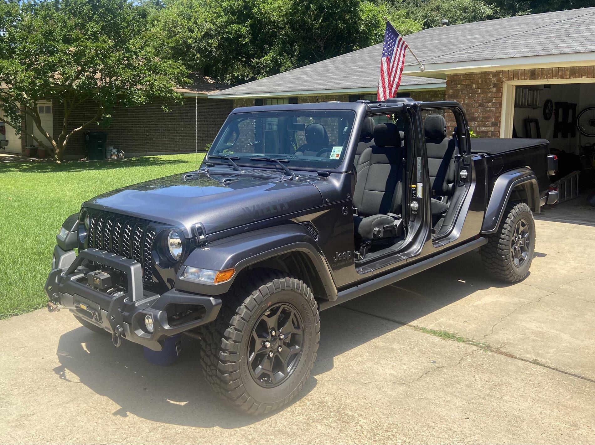 Jeep Gladiator WILLYS Edition Gladiator JT Club 8AD239D8-5D16-4A77-986A-488171576046