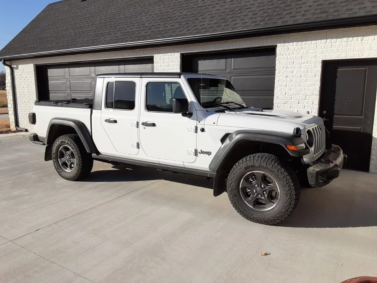 Jeep Gladiator Noob Question: swapping out rubicon wheels and tires thumbnail_20201223_150443