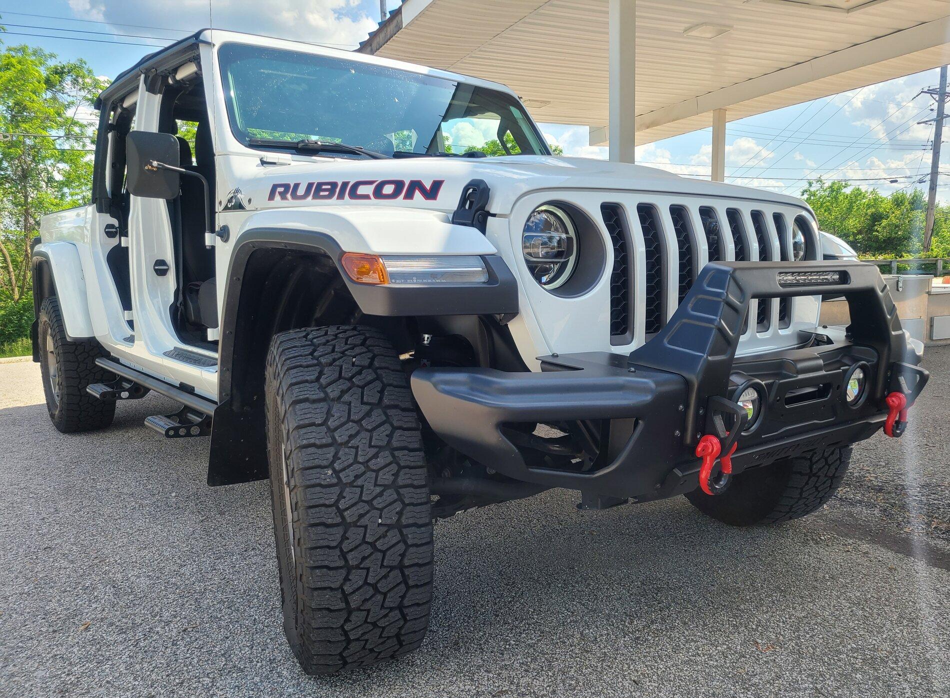 Jeep Gladiator Want everyones opinion...Stubby or Full Length Bumpers 20210526_154648