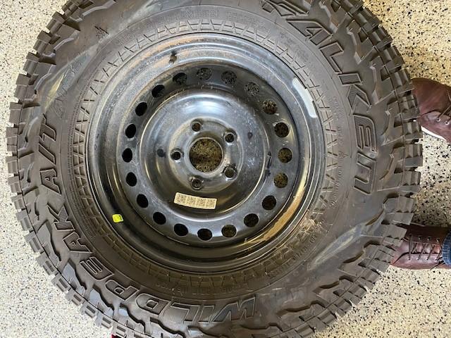 Jeep Gladiator 17" Rubicon OEM rims and 33" Falken tires for Sale Jeep Rims 3