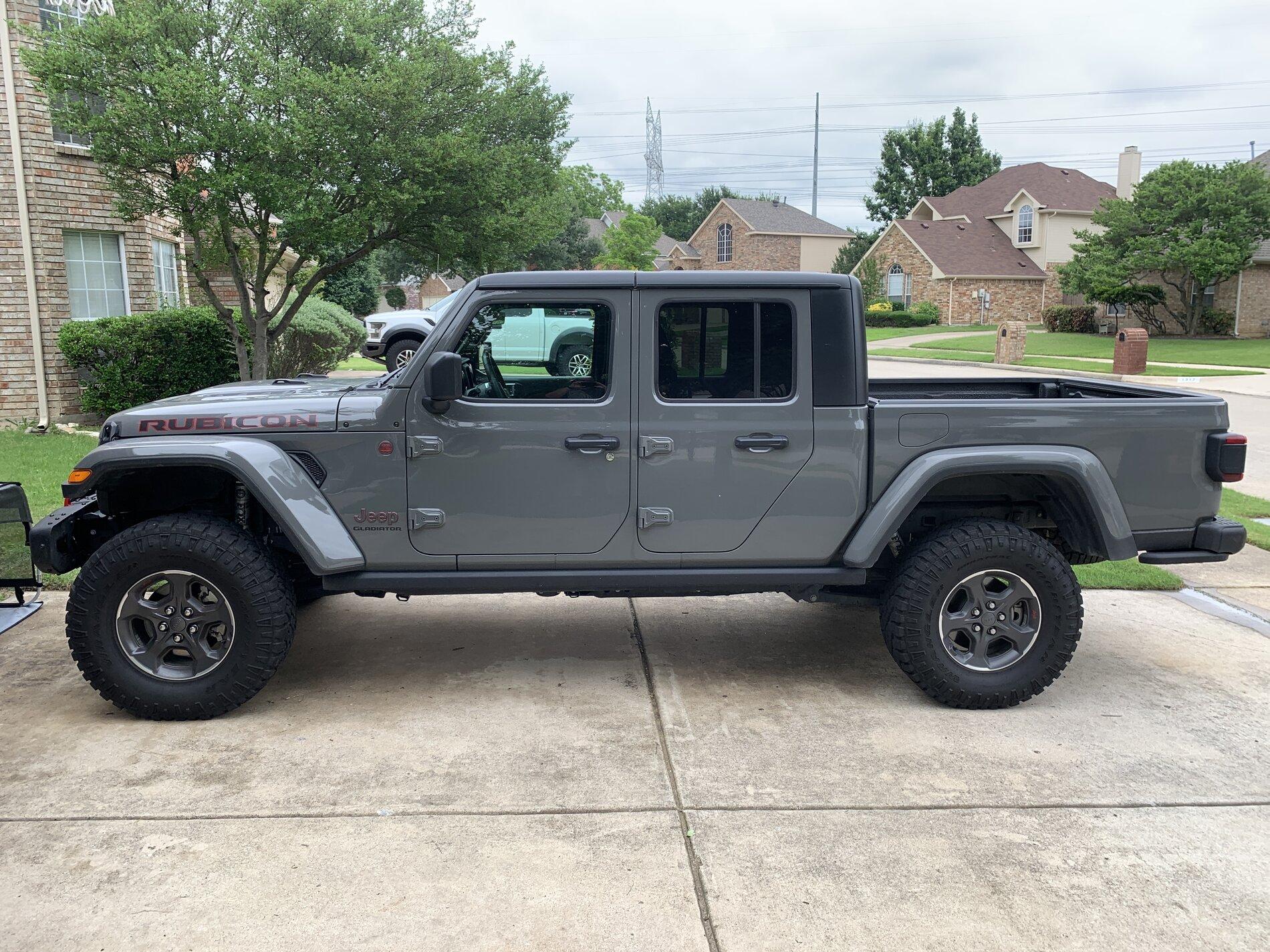 Jeep Gladiator Opinions please...  eye appeal, lift for 35" tires on JT  Rubicon.  Moderate trails image