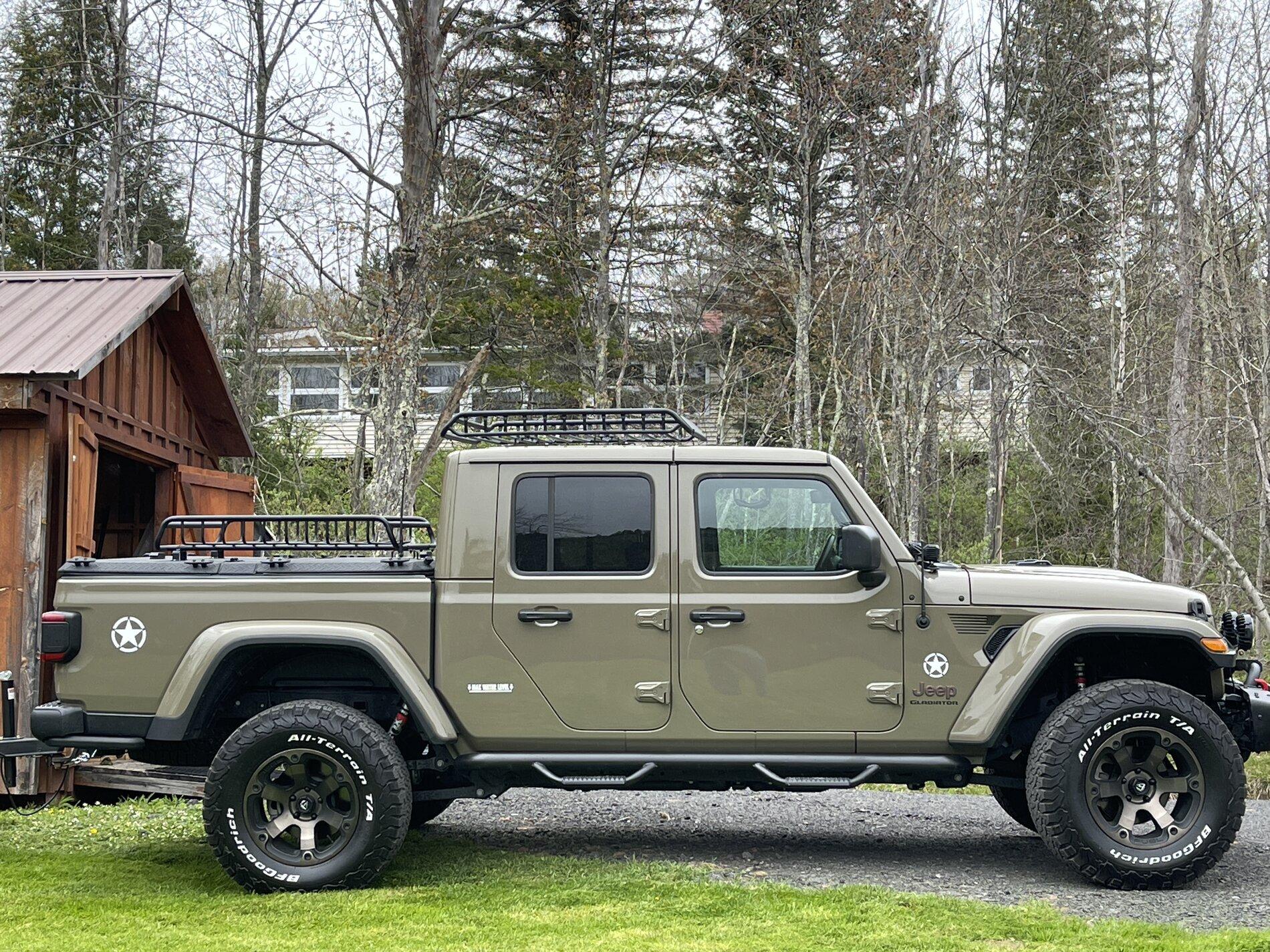 Jeep Gladiator Opinions please...  eye appeal, lift for 35" tires on JT  Rubicon.  Moderate trails IMG_2283