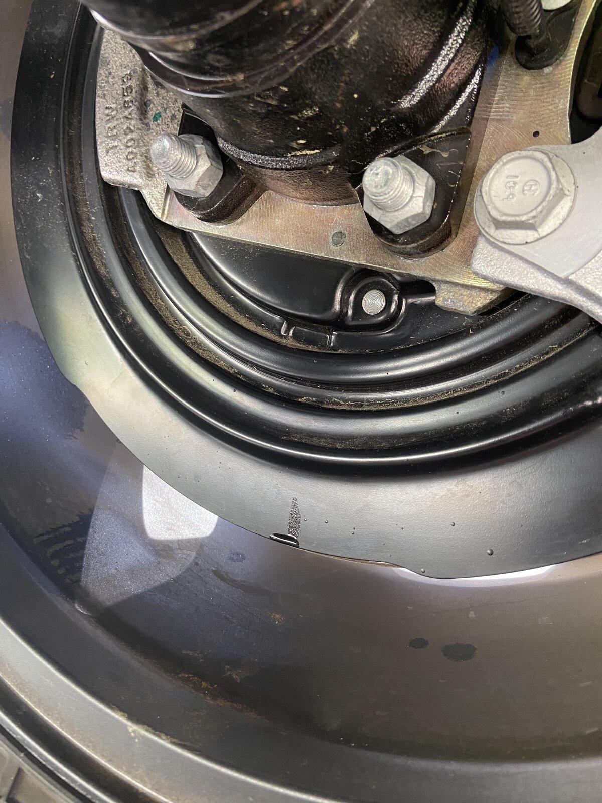 Jeep Gladiator Leaking axle seal? 29E08720-6C25-47F1-8E73-3B5A8A56F14A