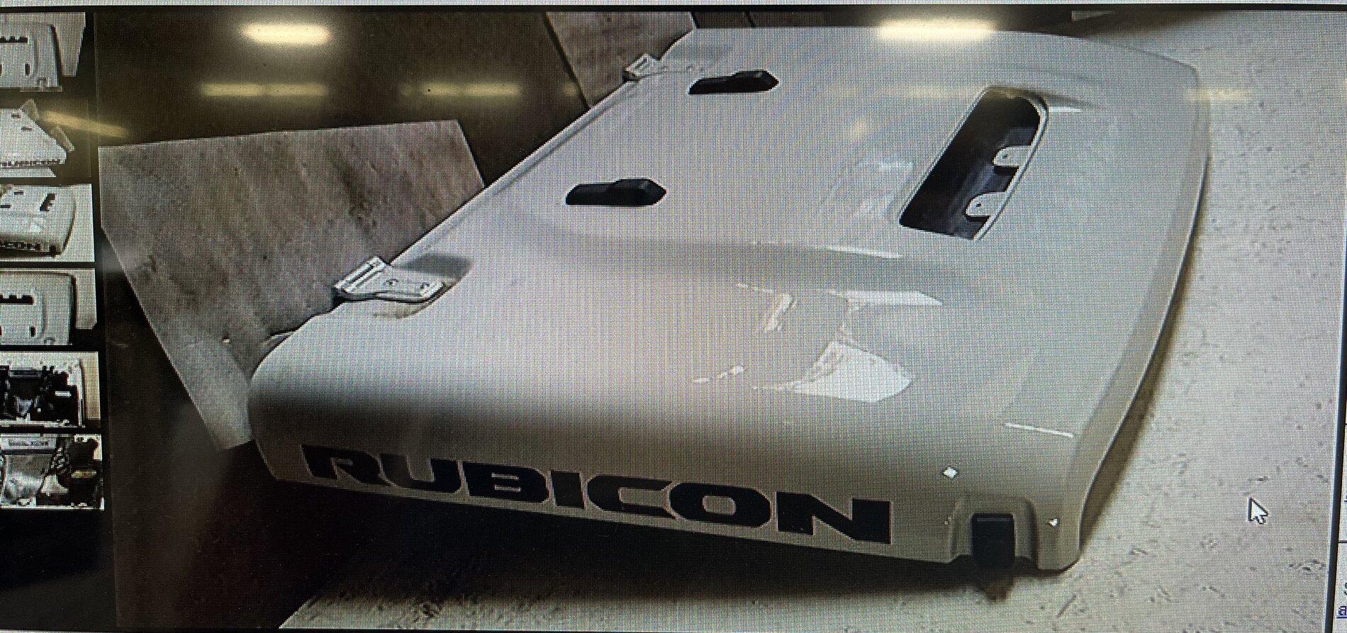 Jeep Gladiator Rubicon 392 hood going on my JT DZL C9B1CD54-8DA1-4251-96D1-A65302DC9624