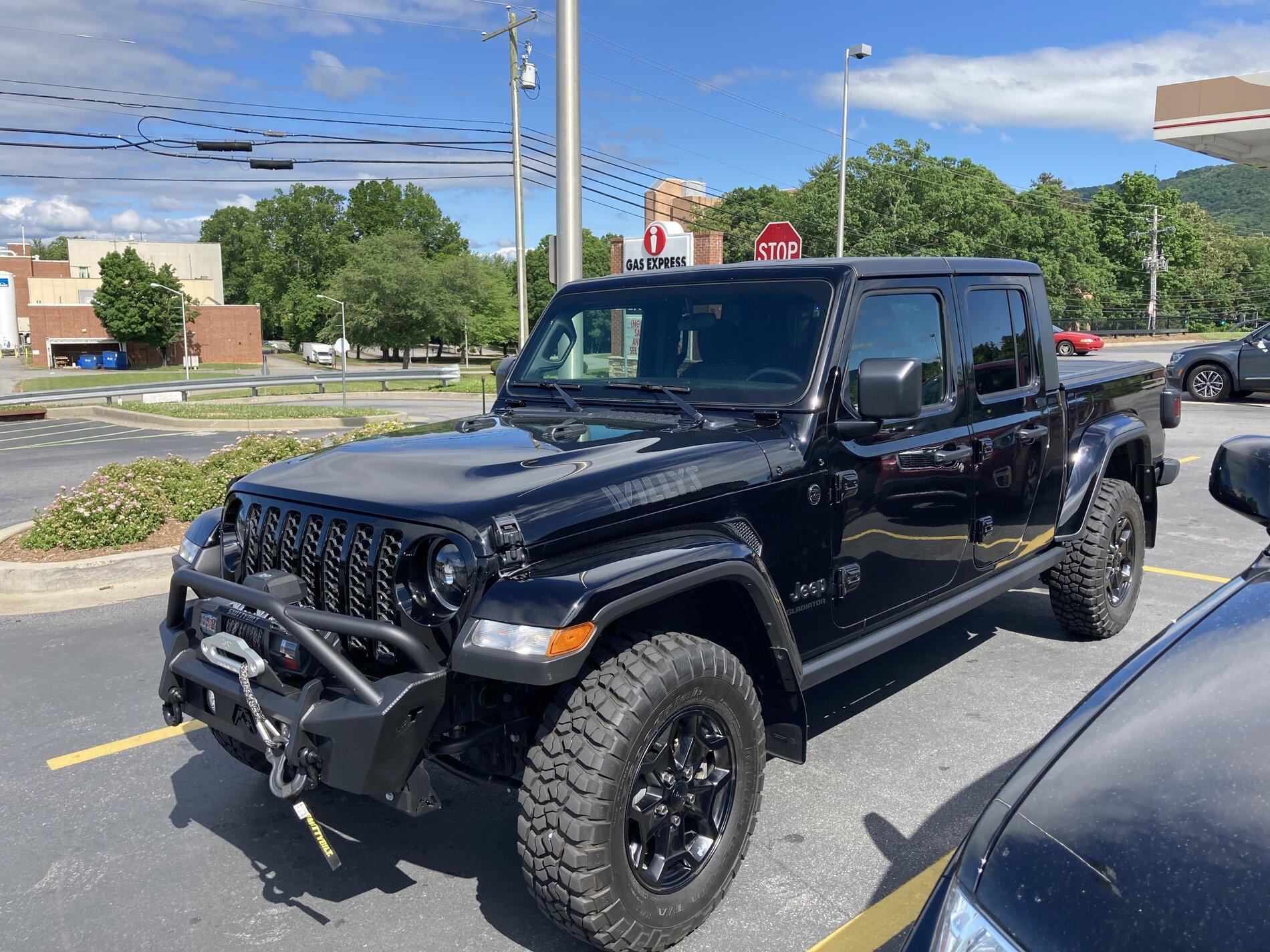Jeep Gladiator The Philistine thread - non-lifted Gladiators and not likely to be, either 7E4C7590-B853-4724-963F-F661F39BACB1