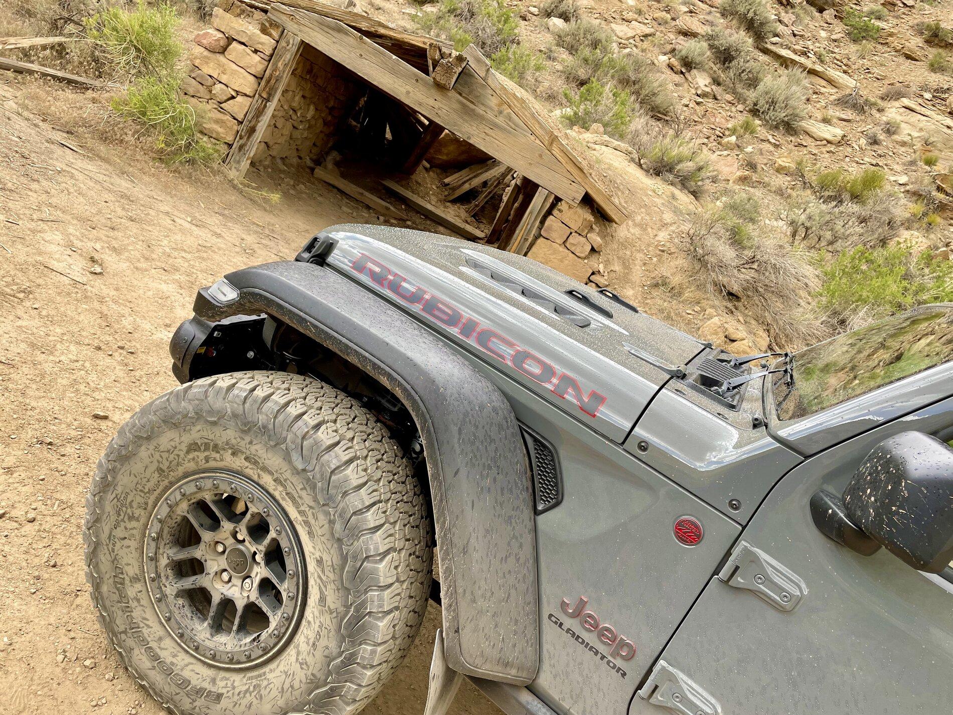 Jeep Gladiator SHOW ME YOUR WHEELS! 3A5F9D8B-CB44-4A3E-8B8F-1DD7C197A8E9