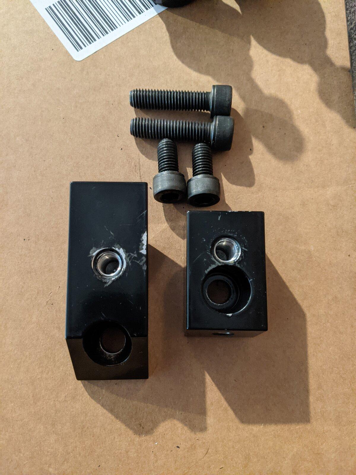 Jeep Gladiator FS: Seat jackers PXL_20210602_224655926