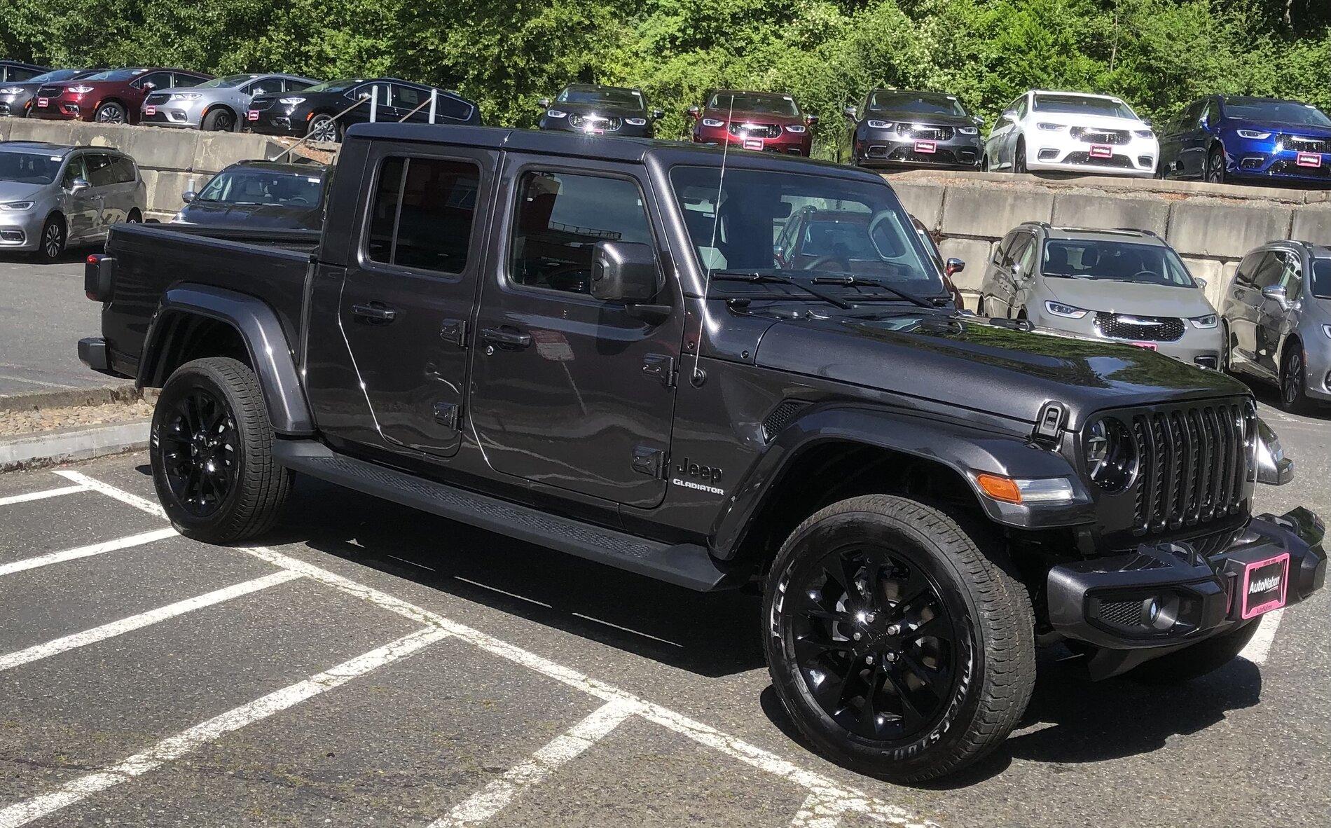 Jeep Gladiator Took Delivery of Your JT? Sign in Here! IMG_0699