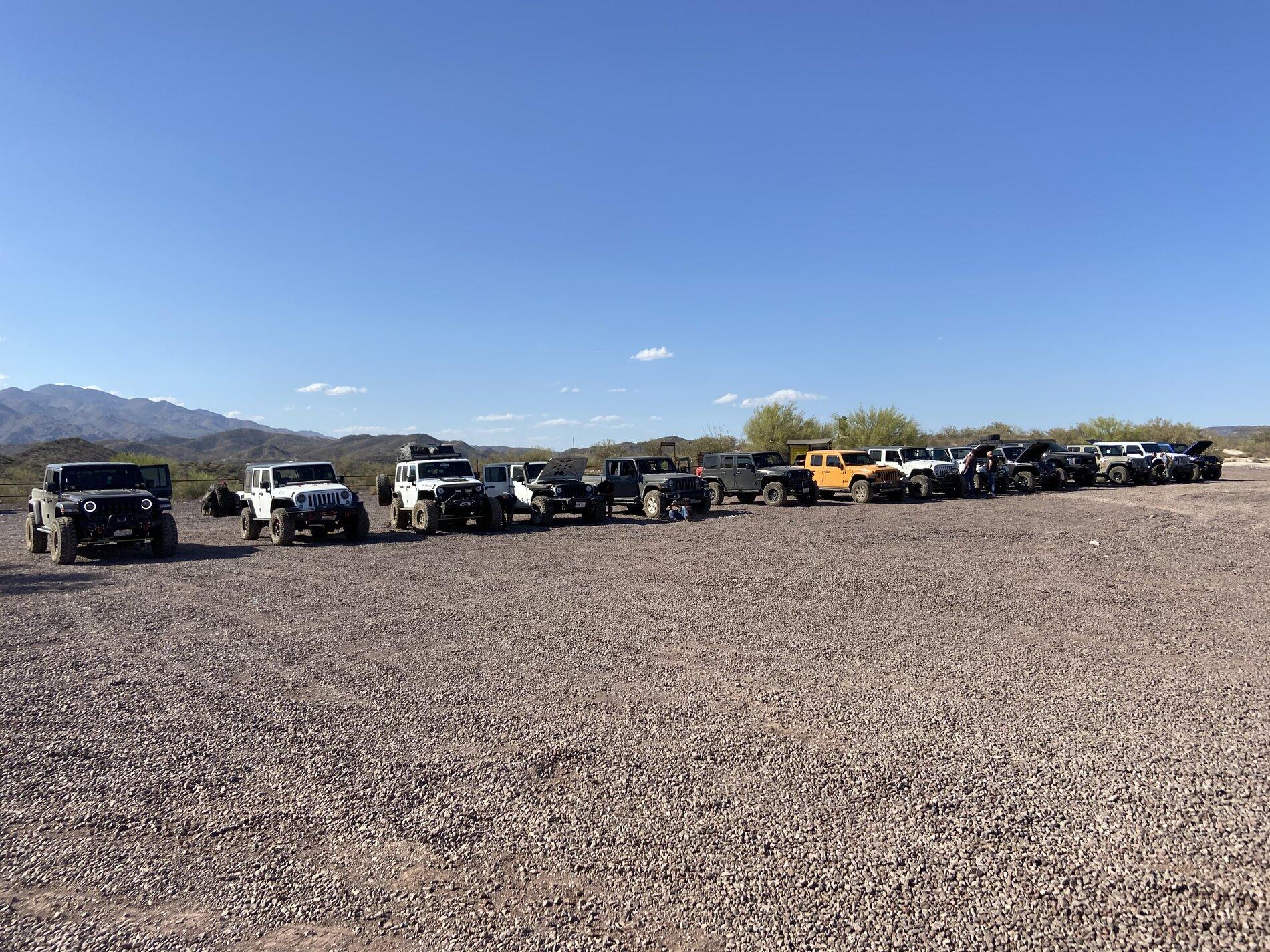 Jeep Gladiator Jeeps Parking Next To Jeeps 35A2EFC3-1A2A-4998-A01F-ED11C6F2033E