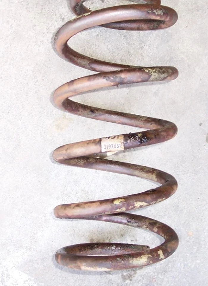 Jeep Gladiator Confirmed: Rubicon Front Springs 340/ 343 are 1" Taller than Sport S Max Tow 70-jav-spring-451