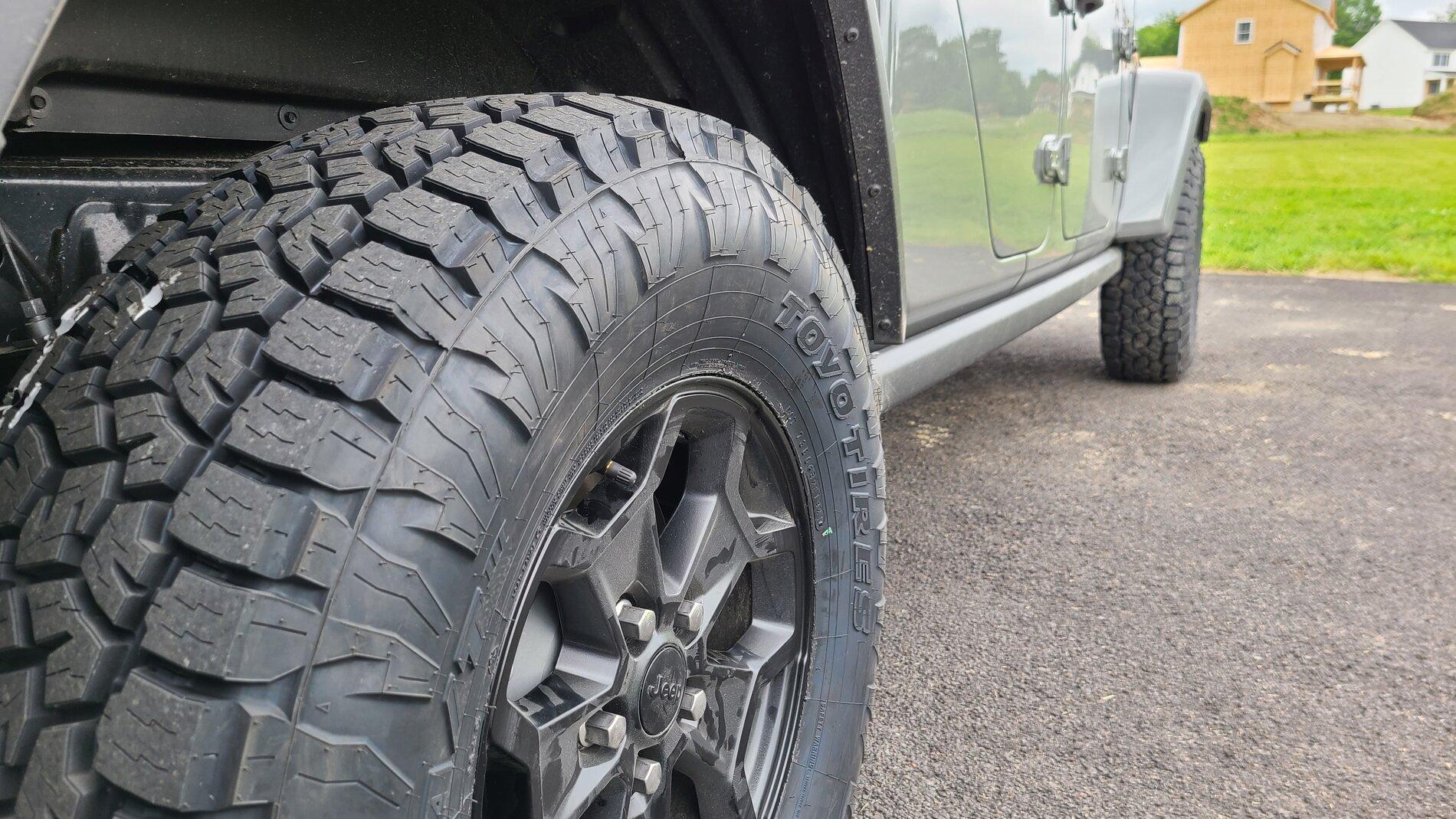 Jeep Gladiator Let's see your 285/75 17 tires 20210603_162610
