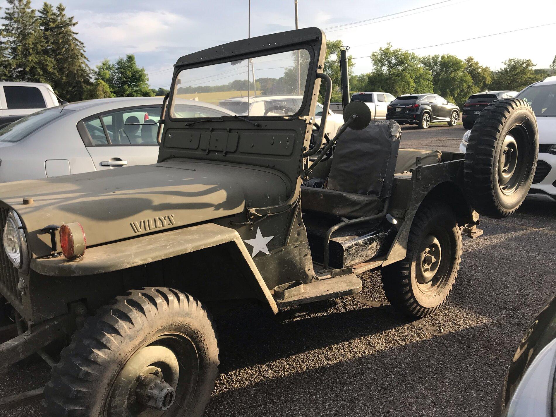 Jeep Gladiator Old School Jeeps BE9105CC-4CB3-4C03-9839-0B2A325B6D20