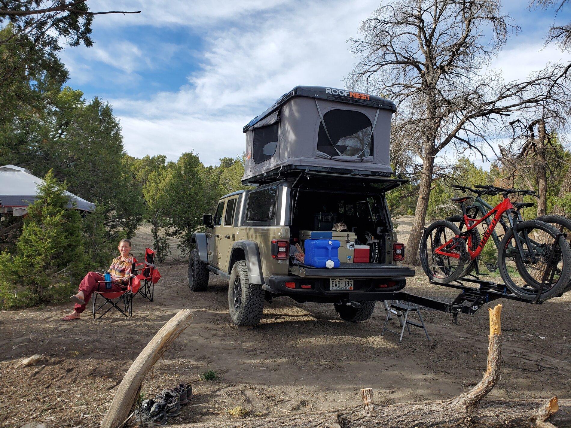 Jeep Gladiator Setting up for camping 20210501_180927