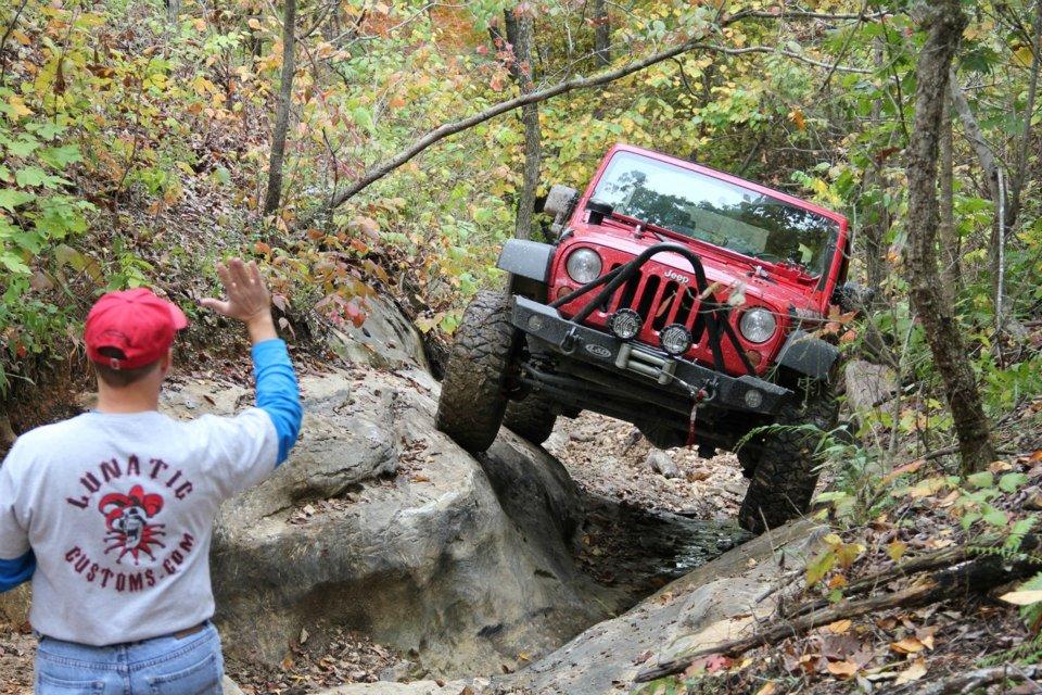 Jeep Gladiator Discussion: Base Gladiator Sport vs Tacoma Off Road FQZNaOz