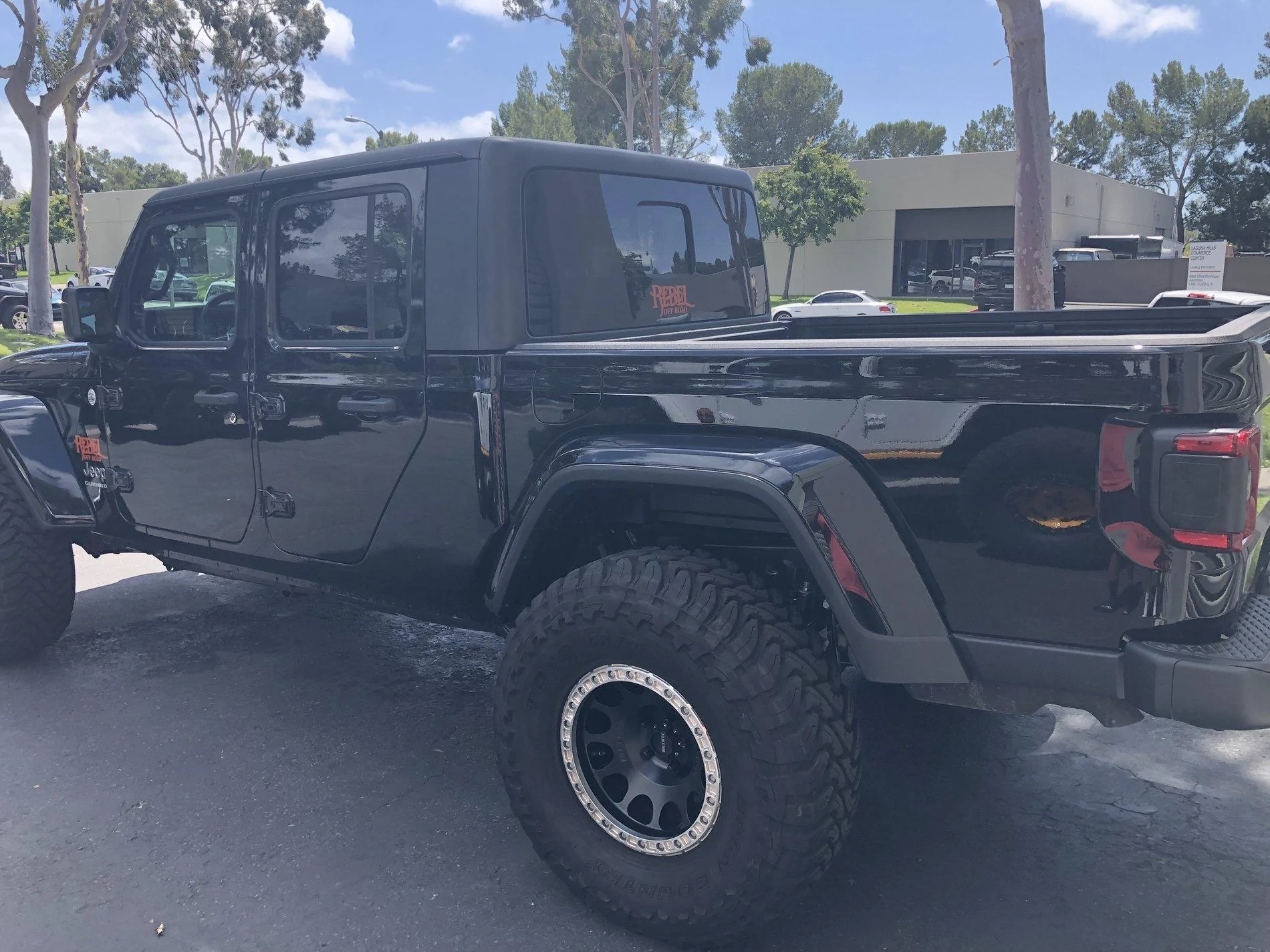 Jeep Gladiator Overland JT on 37’s 8AC9F2D6-5A4C-401C-A9D4-1EC45ACBE9CC