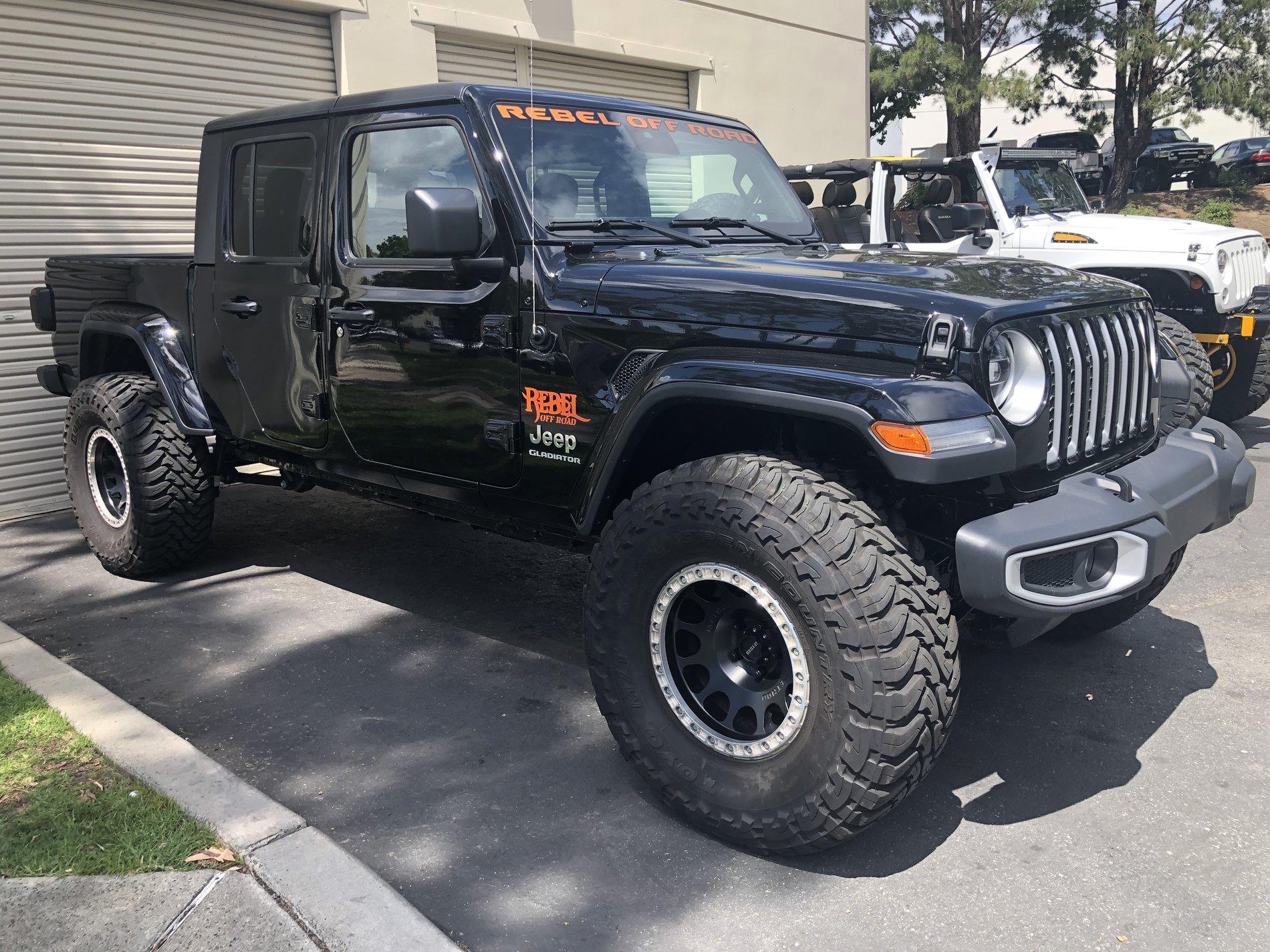 Jeep Gladiator Overland JT on 37’s B7CCC9CE-B025-4023-931F-80BE32F43AF1