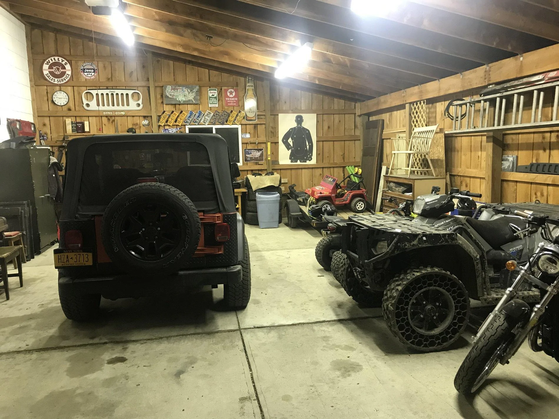 Jeep Gladiator Hey Gladiator guys and gals let’s see your Fortress 5E5D45CC-5F1F-4BE8-B6AB-B1FDB83E5E79
