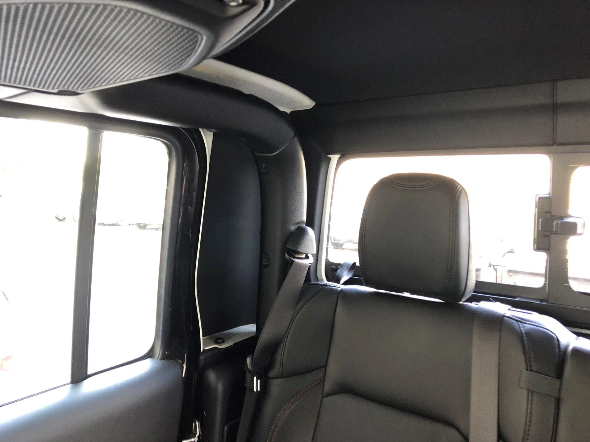 Jeep Gladiator No padding wrapped around the JT's roll bars? roll 2