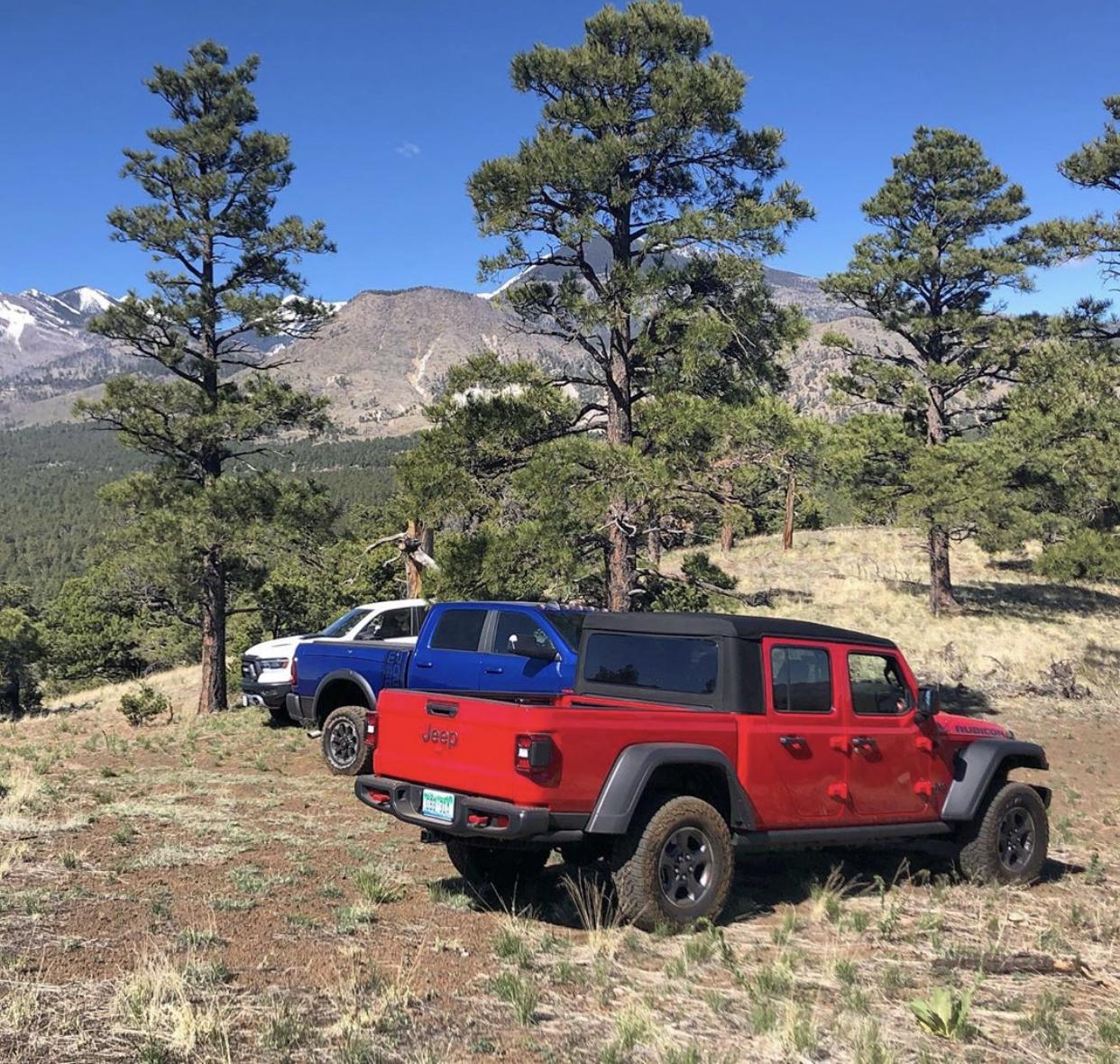 Jeep Gladiator FIRECRACKER RED Gladiator JT Club 3E9E0E84-3F52-4BB6-BE90-822A01B44ACD