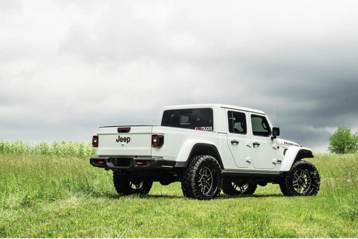 Jeep Gladiator BRIGHT WHITE Gladiator JT Club 6D4C138A-D1FC-4C6F-BDE8-42F7157E926B