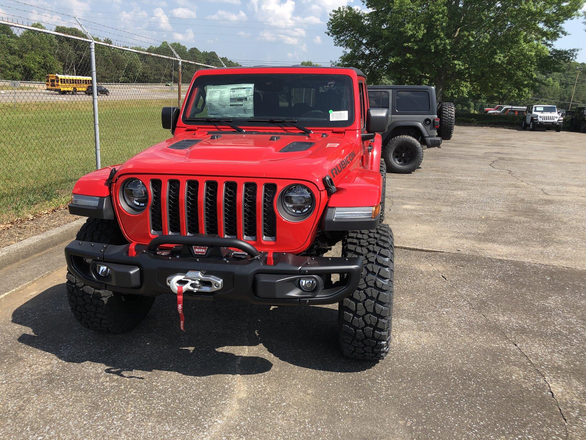 Jeep Gladiator JT and LE’s everywhere 35295288-2306-404C-A96D-E9EB5B0820B4