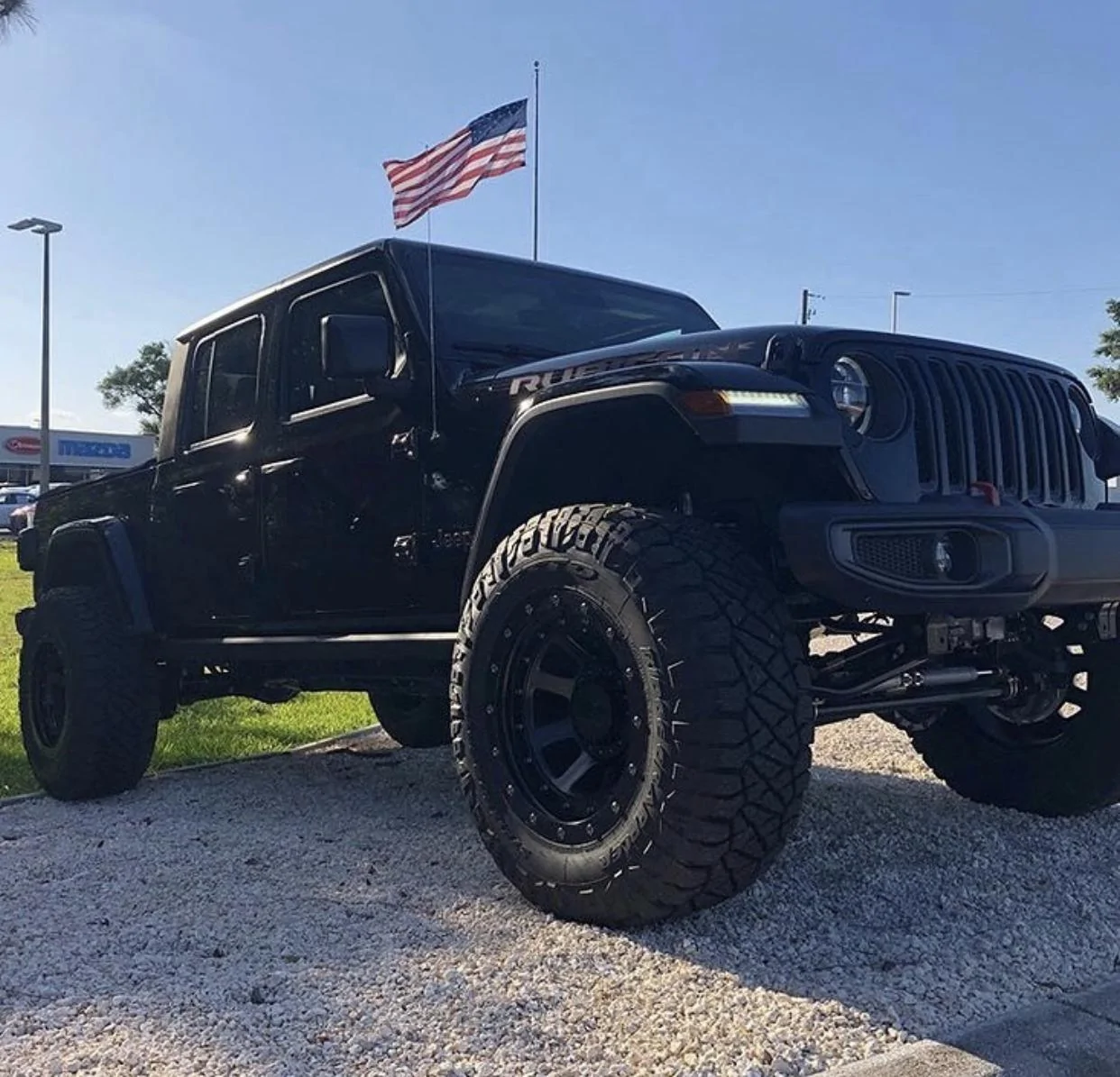 Jeep Gladiator BLACK Gladiator JT Club 21AD894C-A621-44C7-9E23-A8F9ED4306E6