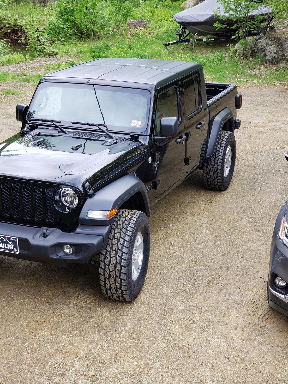 Jeep Gladiator Rough Country Gladiator 2.5in Front lift kit 20190525_170255
