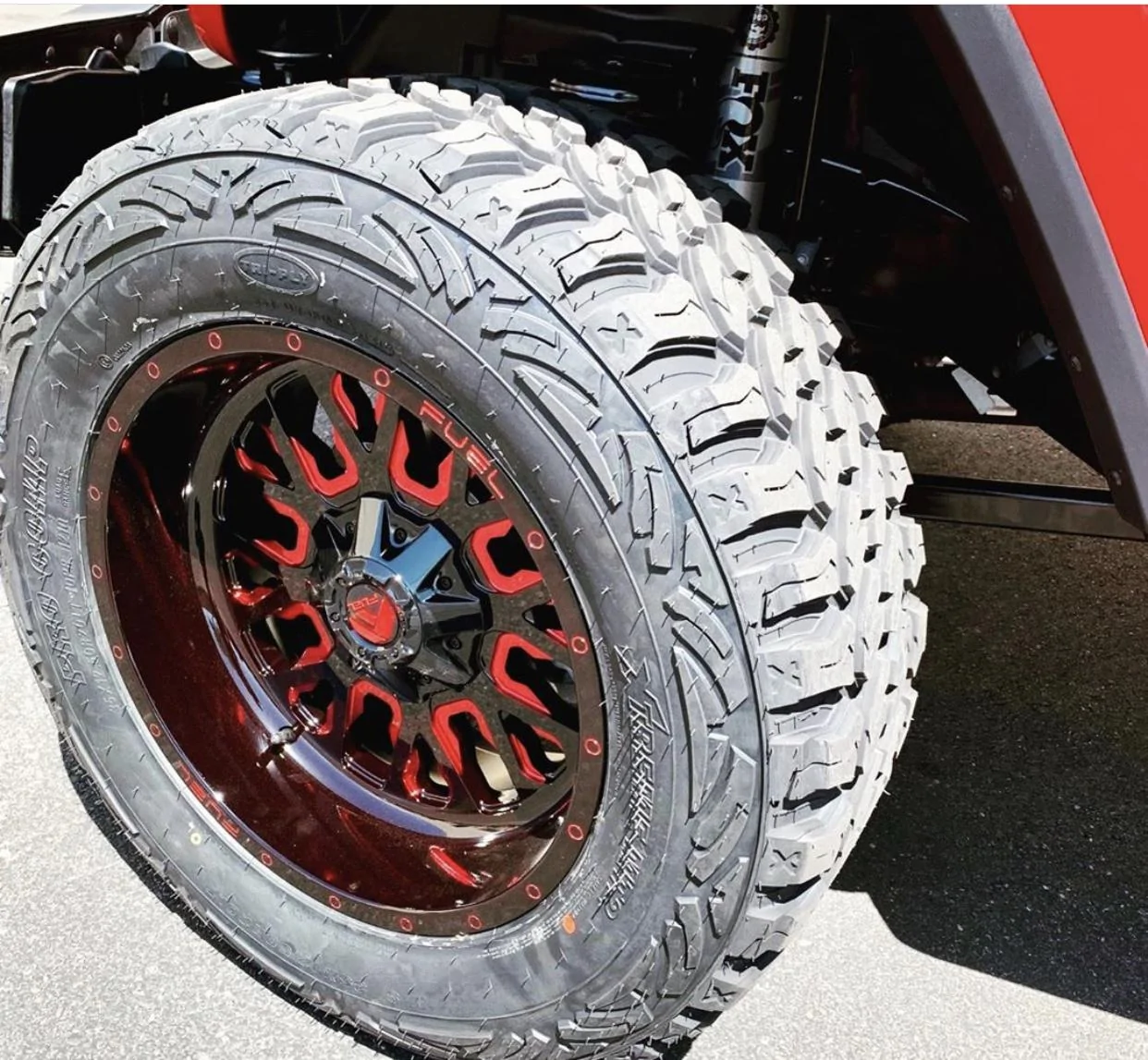Jeep Gladiator FIRECRACKER RED Gladiator JT Club 213C843E-7C6F-4F60-85F8-E3997DDD5FA2